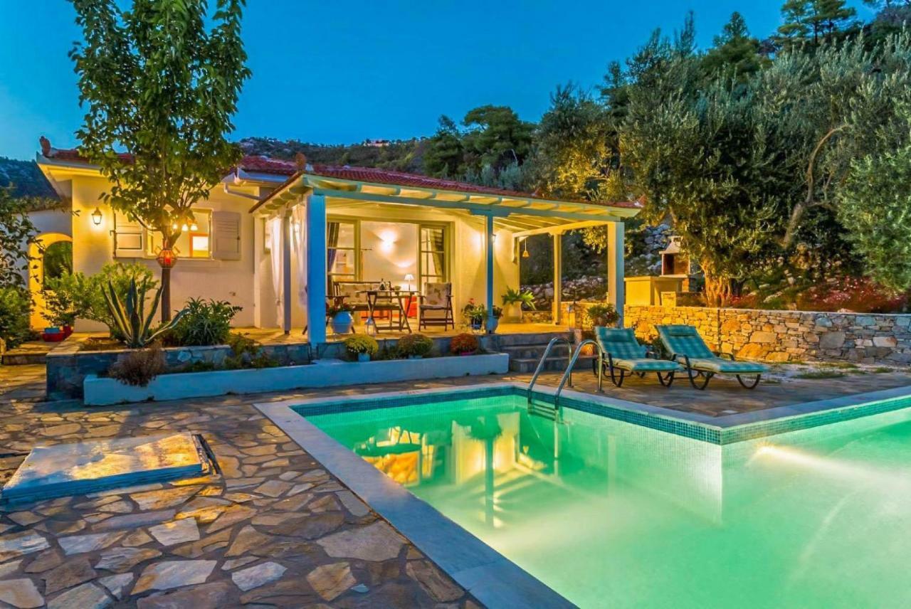 Villa Tassoula Isomata Екстериор снимка